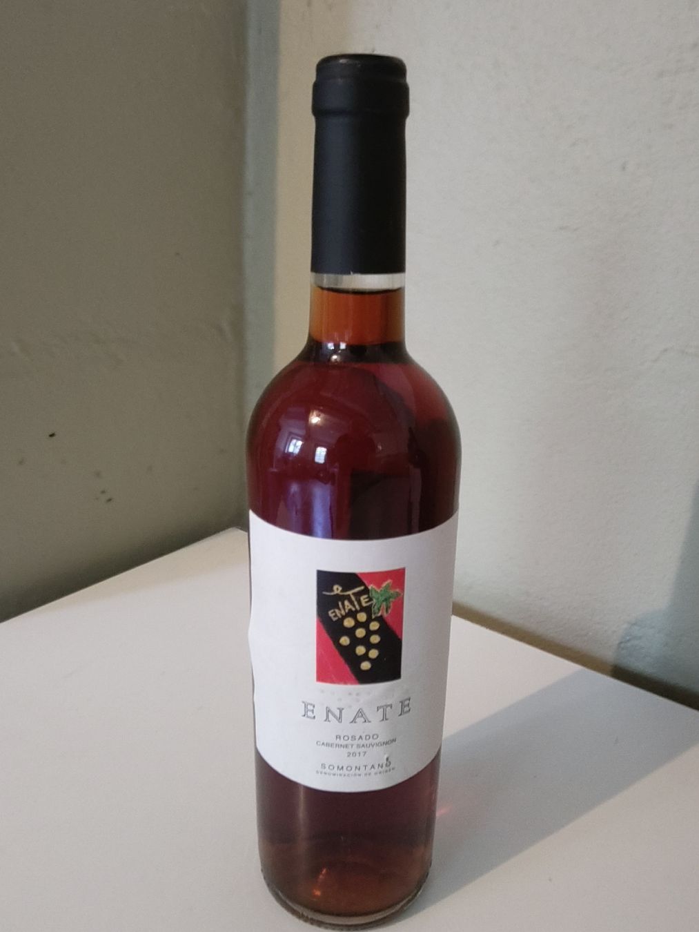 Vino: 4 FL. "ENATE" Rosado Cabernet Sauvignon 2017 – Nuovo (secondo la descrizione) da Basel venduto da Morgenmuffel 1