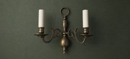 Zweiarmige BAG-Turgi-Wandleuchte aus Bronze