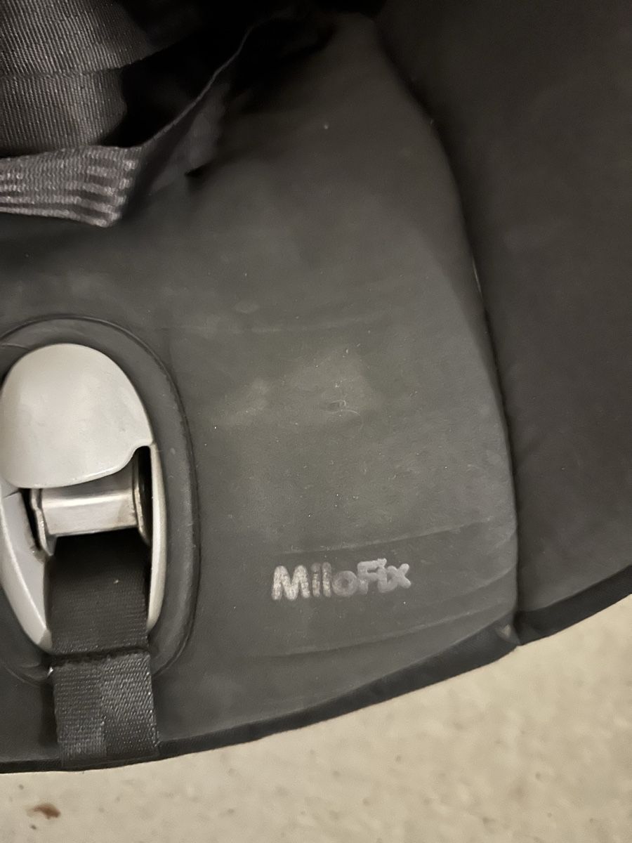 Maxi-Cosi Sièges auto: Kindersitz Milofix – D'occasion à Lenzburg par Cowboy2000 4