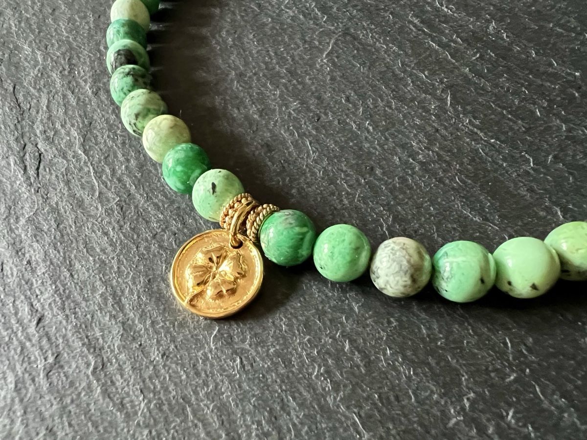 Catenine: Variscite Lucky Charm Necklace - Gold Plated Silver – Nuovo e nell'imballaggio originale da Rüschlikon venduto da ThereseJewelryDesign 3