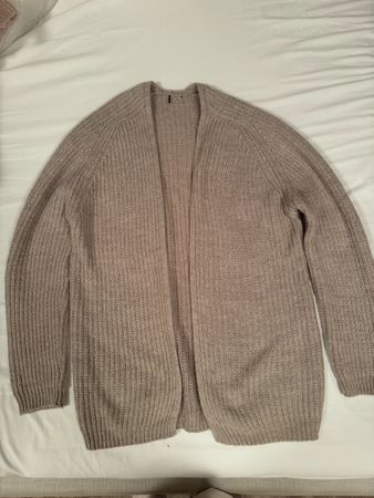 Cosy Knit Cardigan - Perfect for Autumn Days! Size M