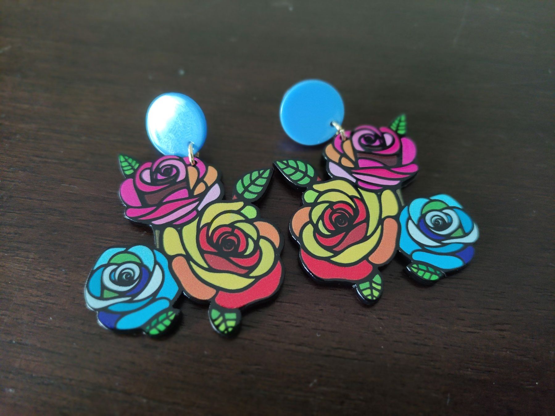 Orecchini pendenti & Orecchini a lobo: Boucles d'oreilles originales Fleurs neuves – Nuovo (secondo la descrizione) da YVERDON-LES-BAINS venduto da Tony-no 1