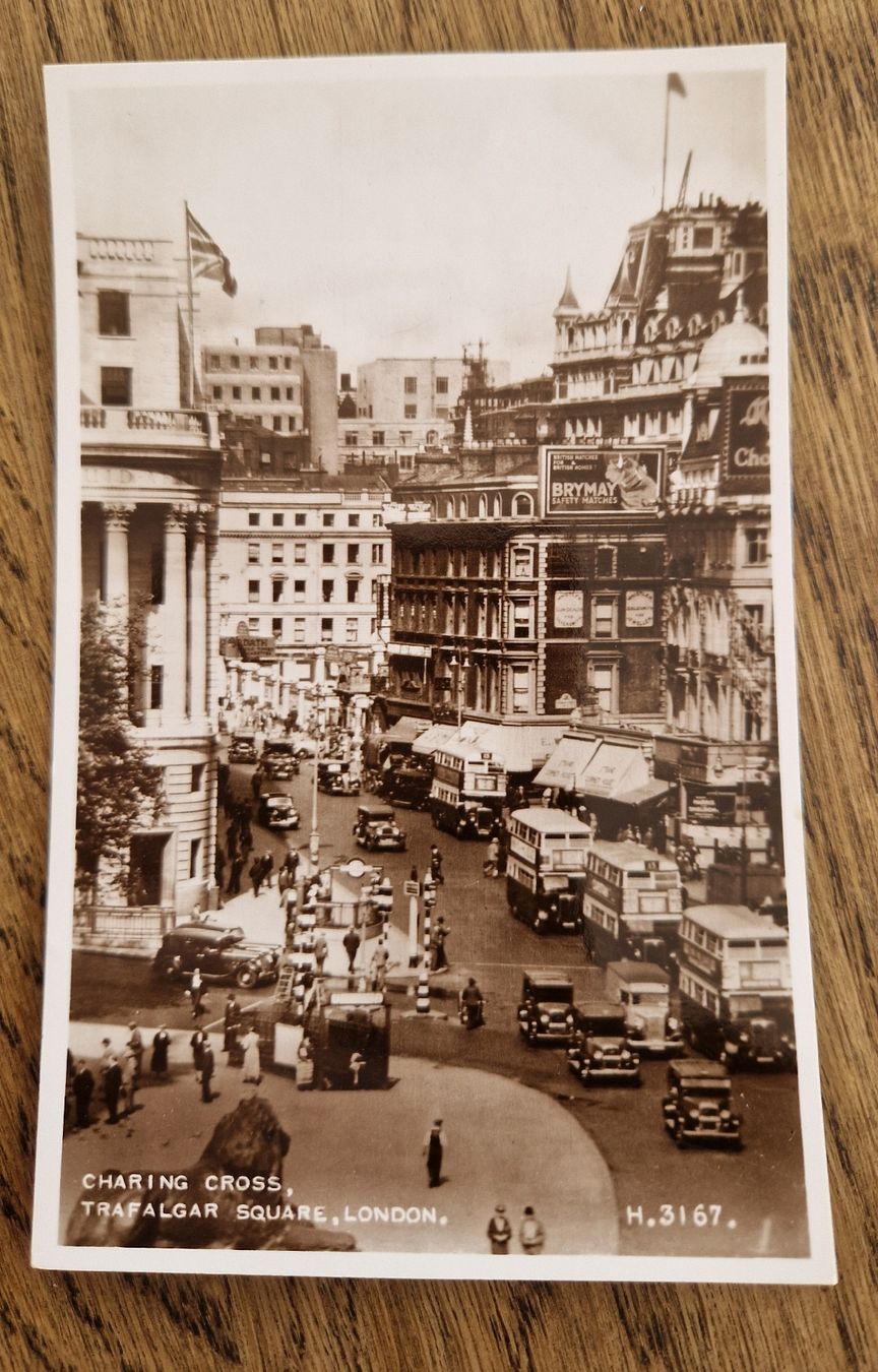 Cartoline postali: Trafalgar Square London, Oldtimer – Usato da Ebikon venduto da Donar50