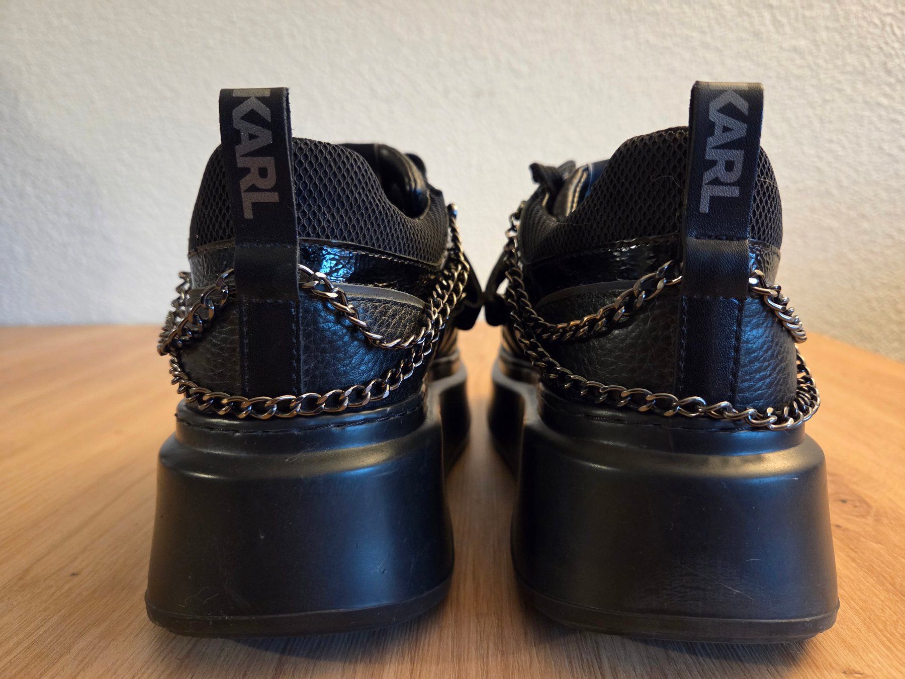 Karl Lagerfeld Damenschuhe: Karl Lagerfeld Sneaker Gr 39 Irisierend – Gebraucht aus Bülach von Kinotsu 3