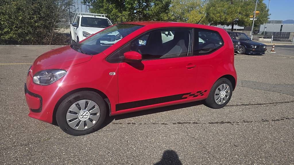Autos: VW UP 1.0 MPI – D'occasion à Au ZH par Niko.niko90 3