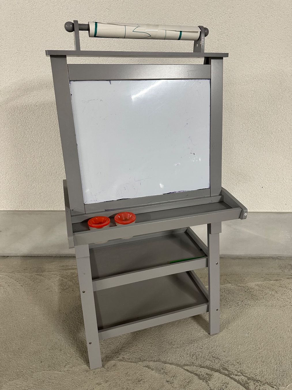 Spielzeuge: Maltafel/Kindertafel, doppelseitig - kaum benutzt! – Gebraucht aus Urswil von NelsonT85 1