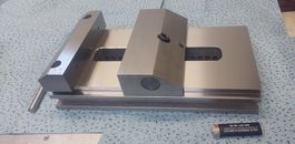 Maschinenschraubstock 200mm Fribosa?