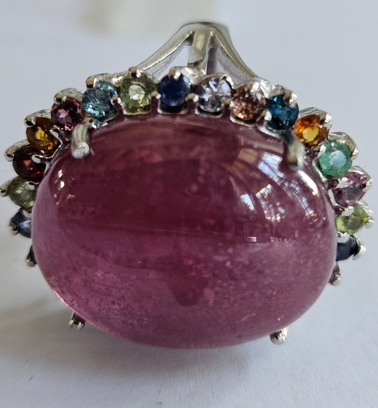 Anelli: Ring mit grossem Rubin edelsteinumrandet Grösse 56 – Nuovo (secondo la descrizione) da Zürich venduto da benedikt12 2