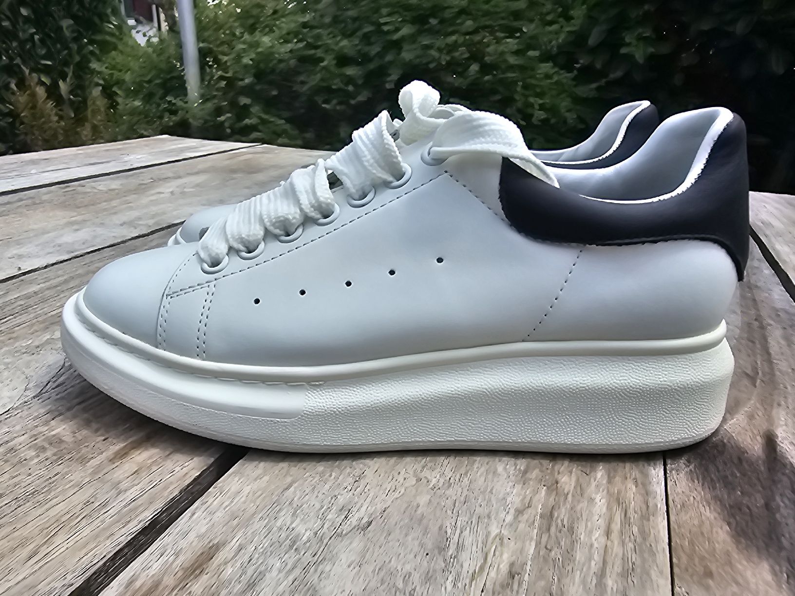 Alexander Mcqueen Herrenschuhe: Alexander McQueen Sneaker Gr.42 – Gebraucht aus Oberwil BL von 007re 1
