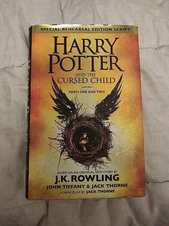 Bücher: Harry potter and the cursed child – Gebraucht aus Nyon von luc_5bq5 1