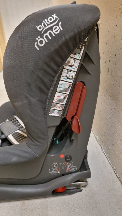 Britax Römer Kindersitz ISOFIX 4
