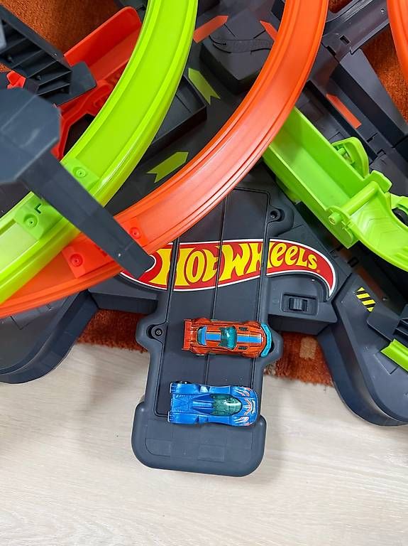 Piste: Hot Wheels Rennbahn mit Looping – Usato da Schaffhausen venduto da boni66 2