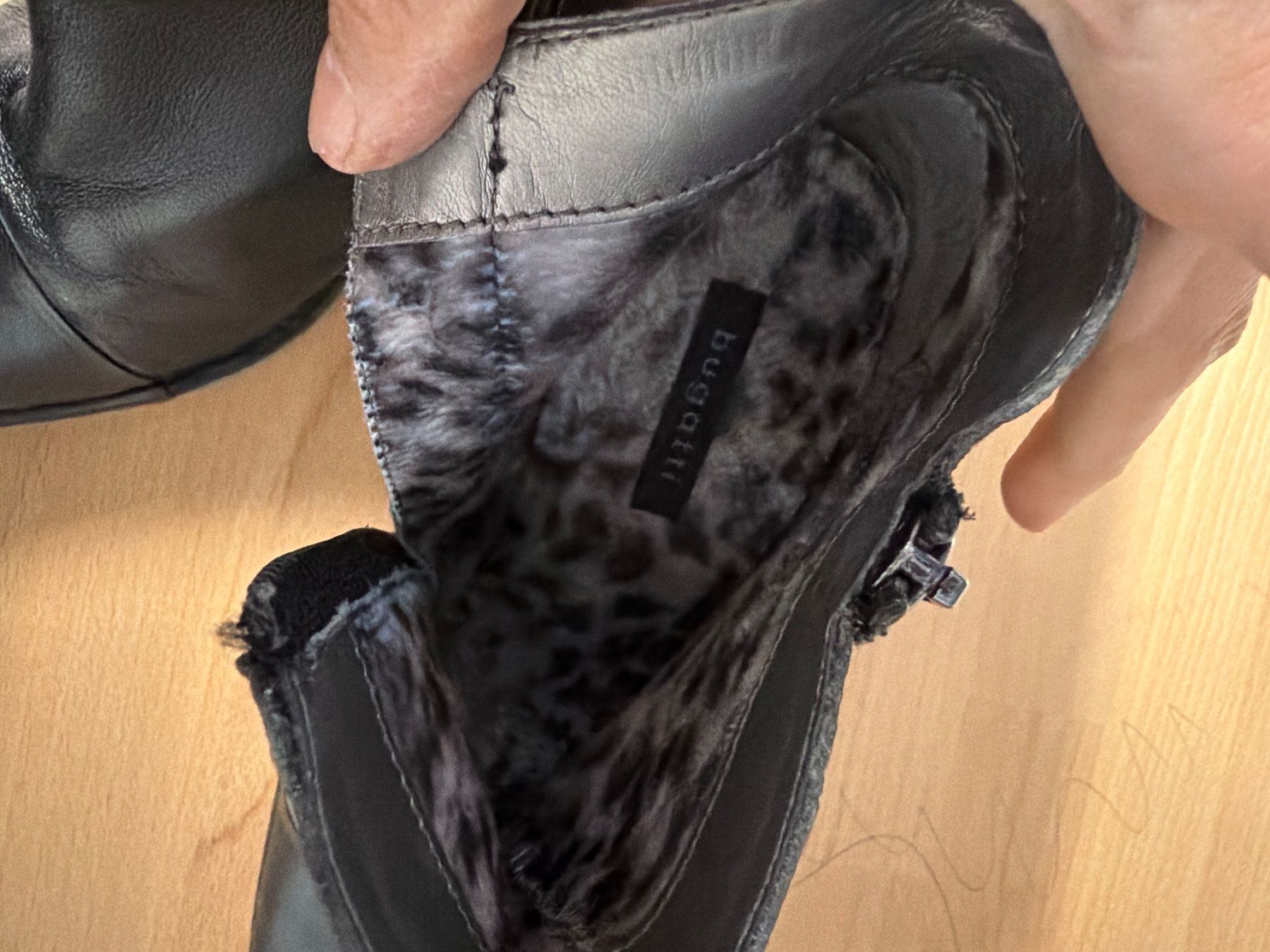 Bugatti Scarpe da donna: Bugatti Leder Stiefeletten, Gr. 37 – Usato da Obersaxen venduto da jen_6dnw 4