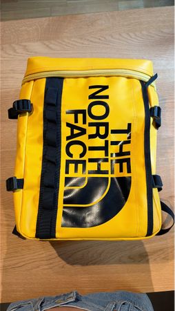 The North Face Rucksack gelb guter Zustand
