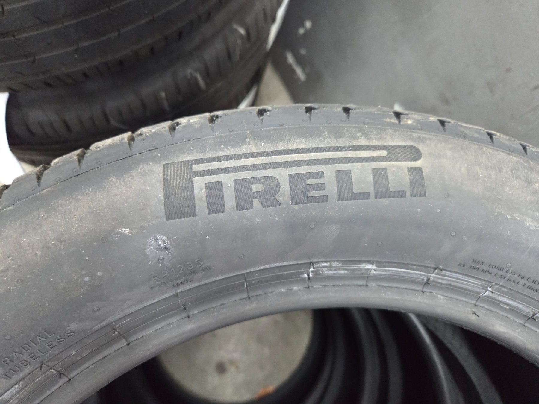 Pirelli Pneumatici & Ruote complete: 4 Sommerpneu Pirelli 225 55 17 – Usato da Cham venduto da AMAG_RETAIL_ZUG 4