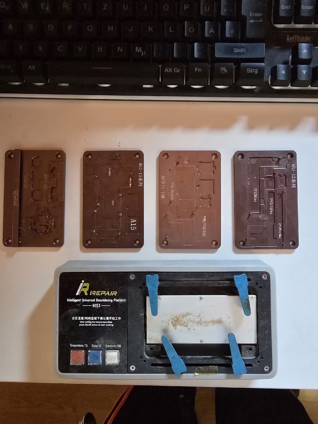 Alle Werkzeuge: iPhone Chip Reballing Plattform – Gebraucht aus Kleinlützel von tob_dg8c
