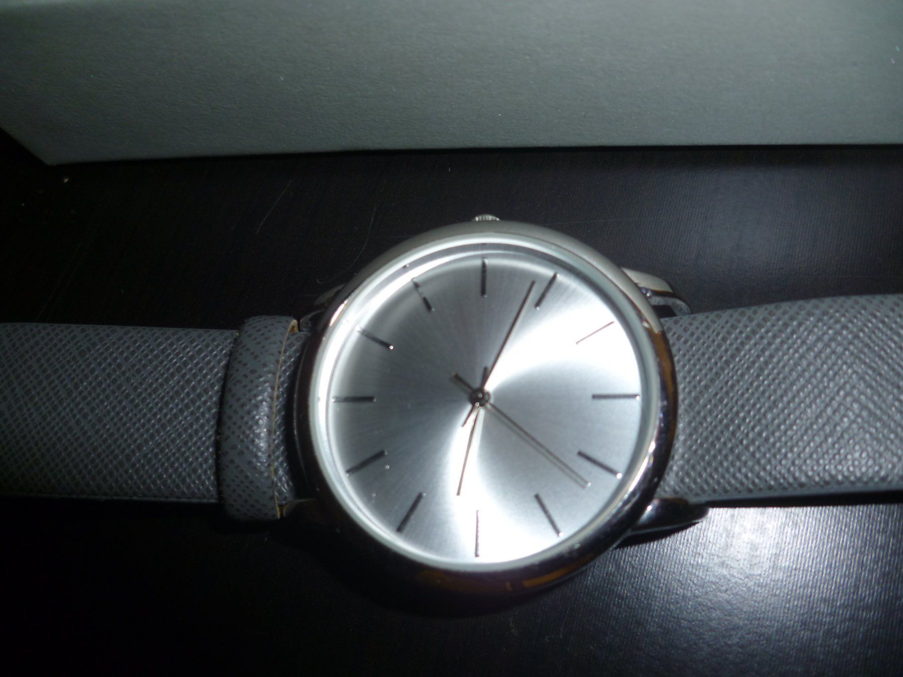 Orologi: Einfache, markenlose Uhr mit 3 einfach austauschb. Armbänder – Usato da Zeiningen venduto da elcanaja 1