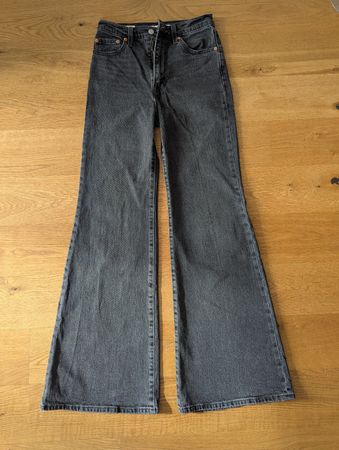 Levi’s Premium Ribcage Bell Jeans Schwarz Gr. 25