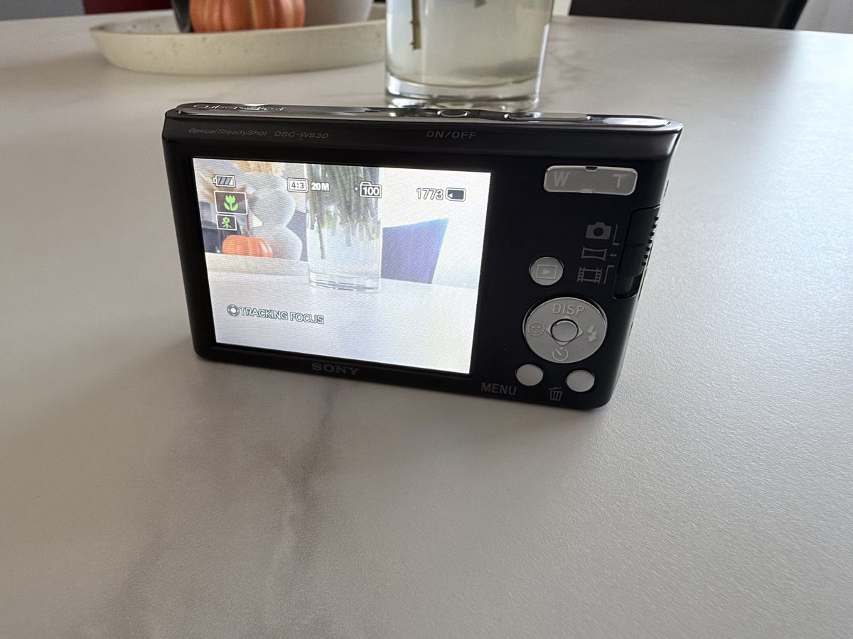 Sony Kamera: Sony DSC-W830 – Gebraucht aus Schlieren von Kamacho 4