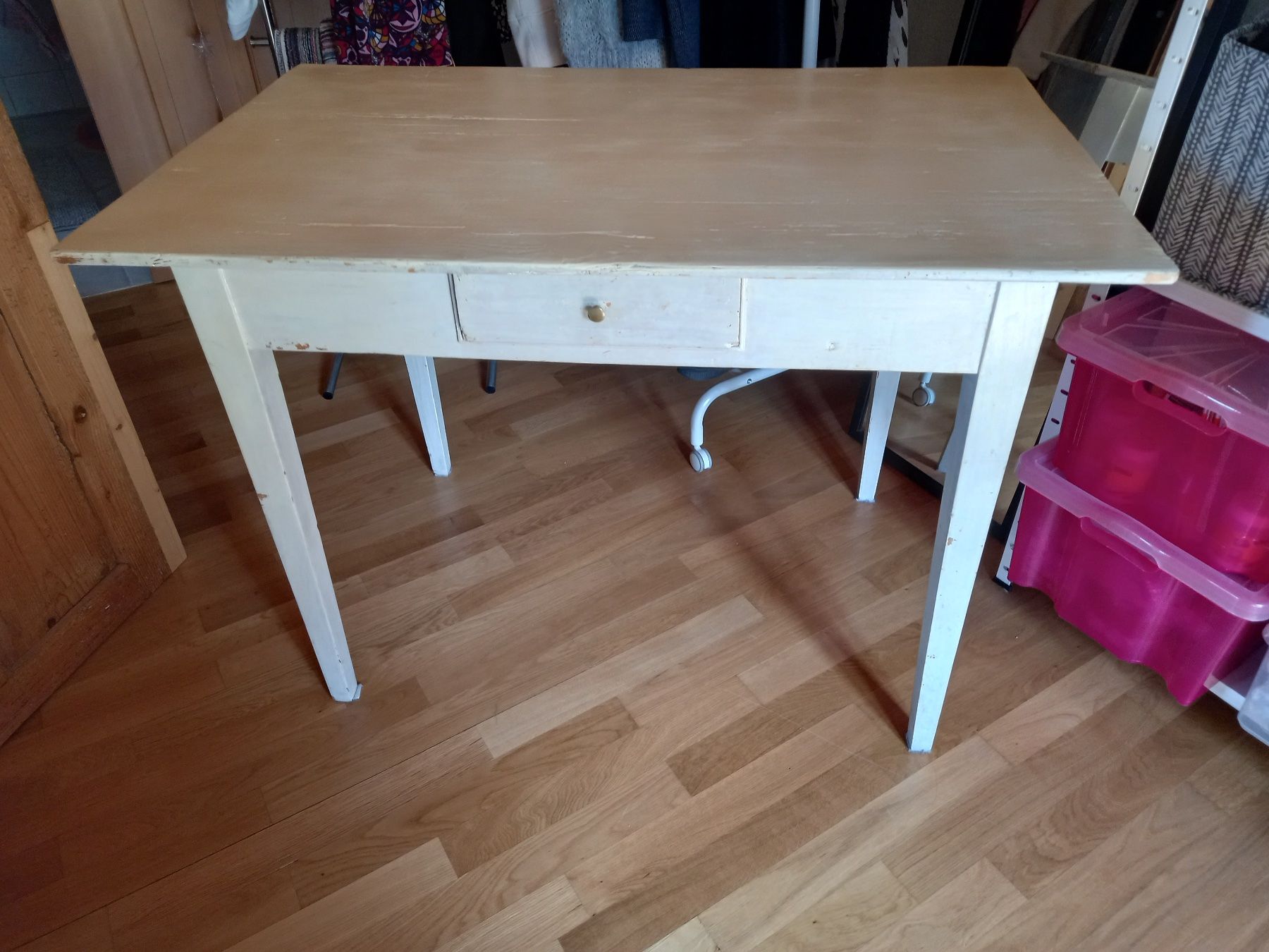 Scrivanie: Gebrauchter Tisch, Shabby Chic, stabil, weiss gestrichen – Usato da Staad SG venduto da jla_78qj