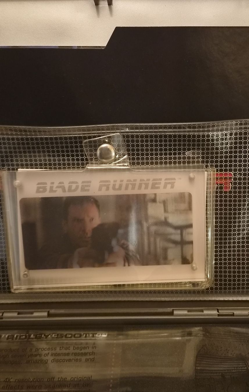 Tutti i DVDs: Blade Runner Édition Limitée 5 DVD Coffret Ridley Scott – Nuovo (secondo la descrizione) da Genève venduto da Bayoushi 2