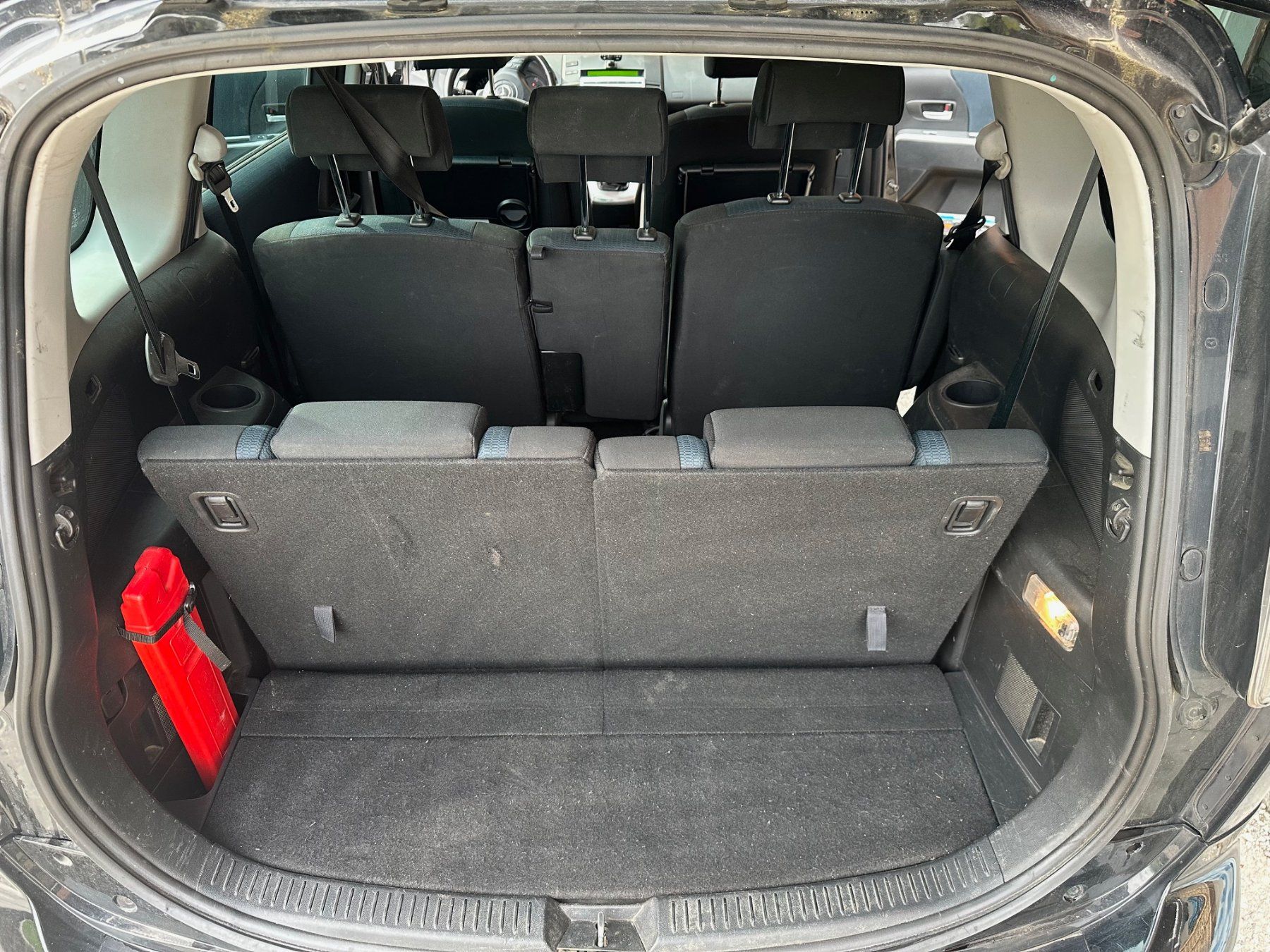 Mazda Automobili: Mazda 5    mit Schiebtüren  7 Plätze – Usato da Gurzelen venduto da halihalo02 6