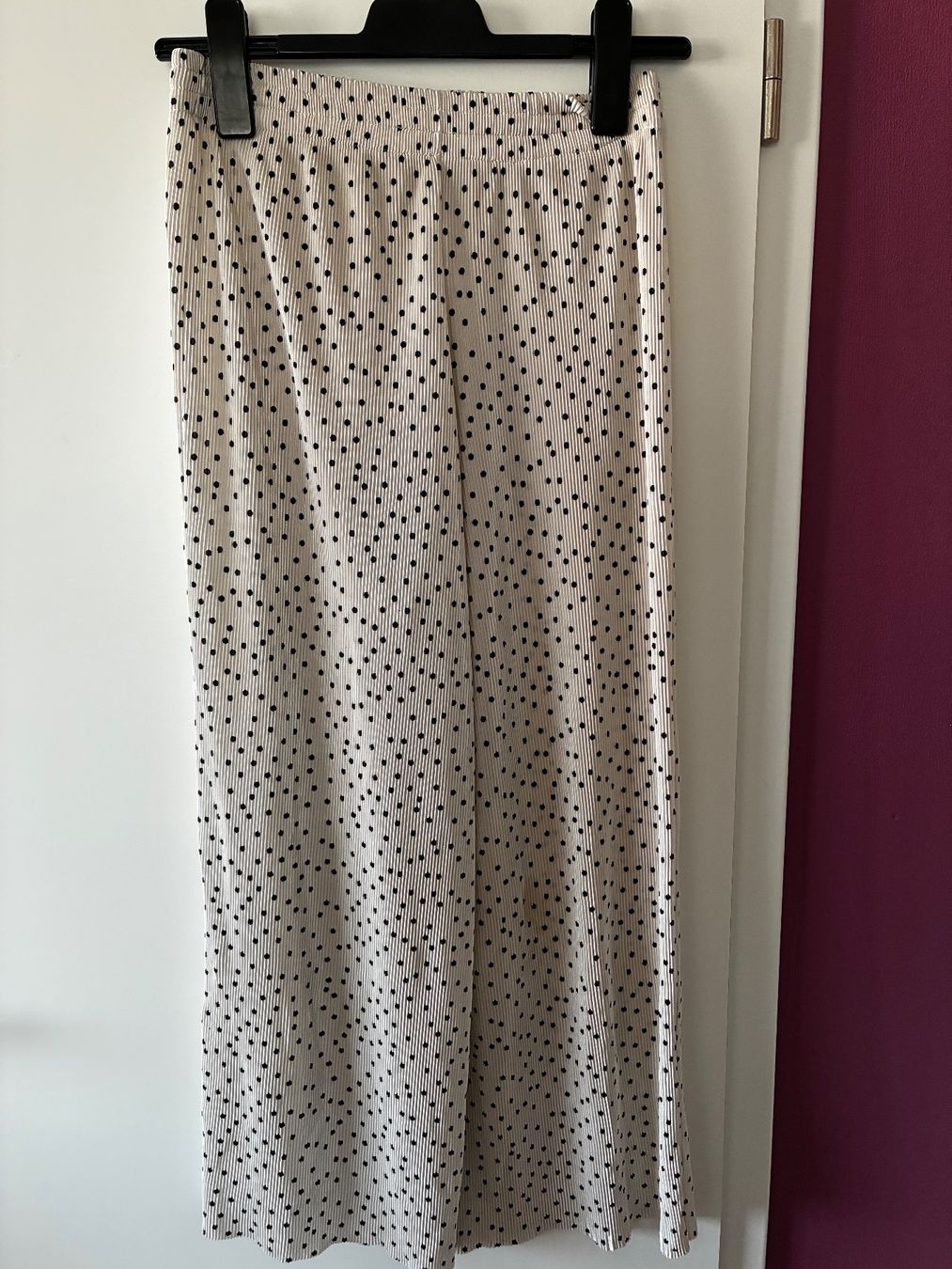 Pull&Bear Pantalons: Pantalon fluide Pull&Bear – D'occasion à Riaz par cam_x5xs