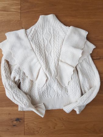 Strickpullover mit Volants und Zopfmuster von Na-kd