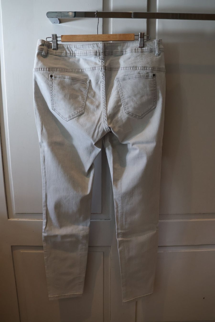 Comma Jeans: Helle Comma Jeans – Gebraucht aus Winterthur von jul_v9wx 1