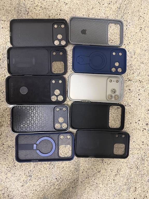 Coques & Protection écran: 10x iPhone 17 Pro Max Handyhüllen  Set – D'occasion à Zürich par meti1975 2