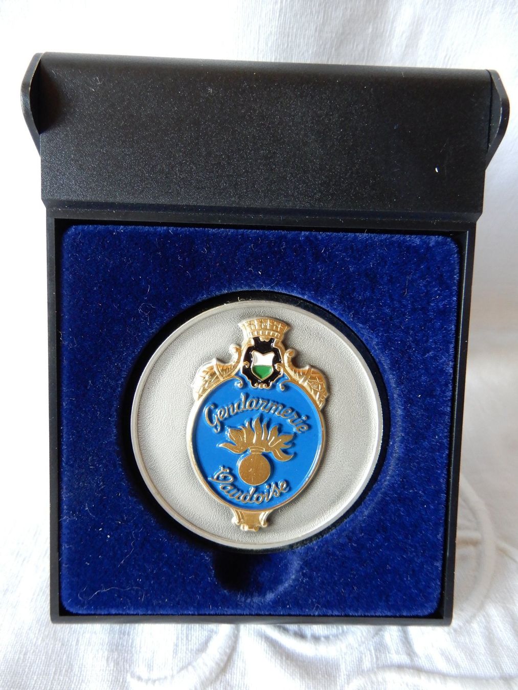 Médailles: Medaille Gendarmerie Vaudoise – D'occasion à Senèdes par Framboise52