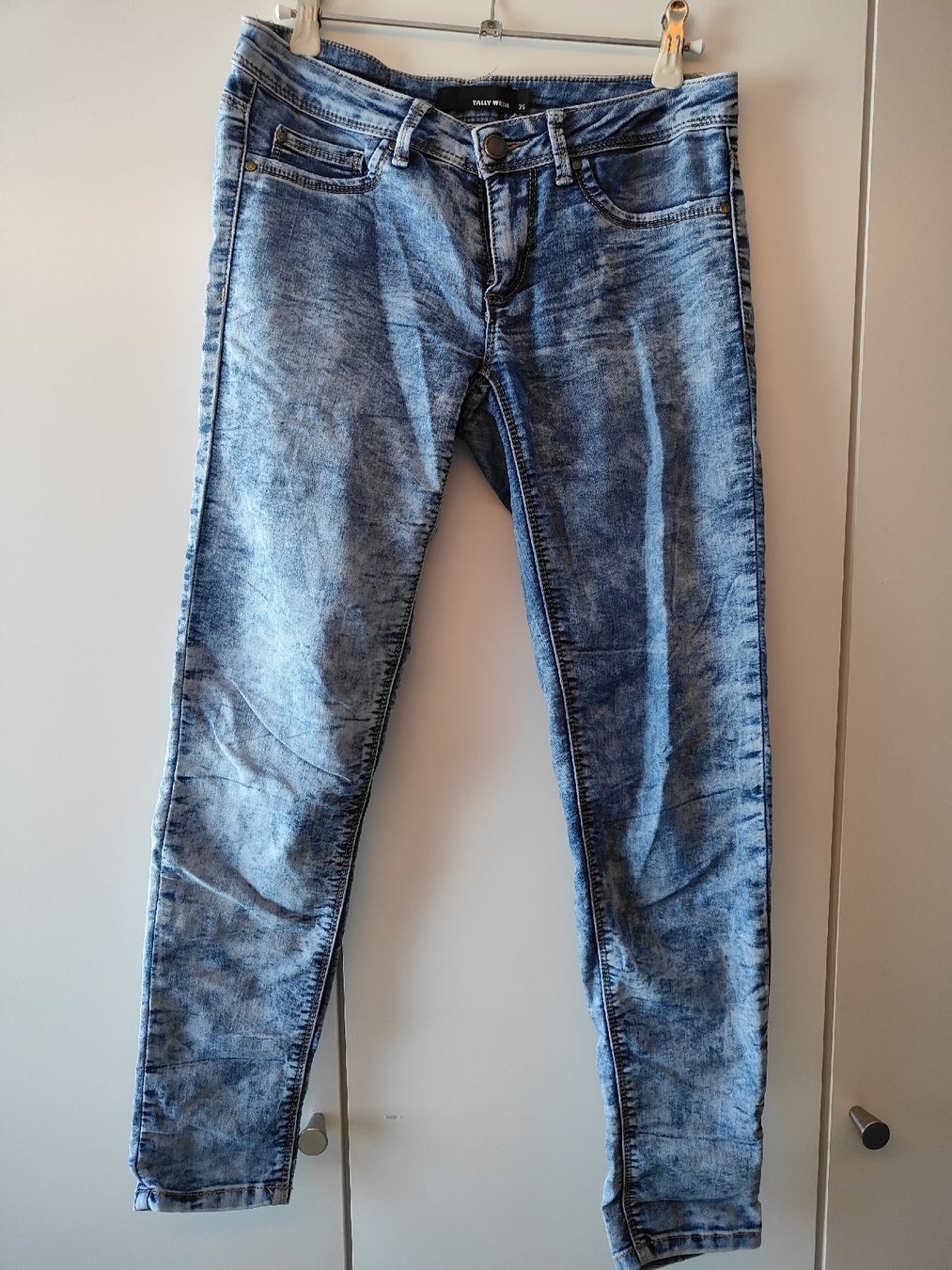 Tally Weijl Jeans: skinni Jeans 36 – D'occasion à Einsiedeln par TheMullets_wife