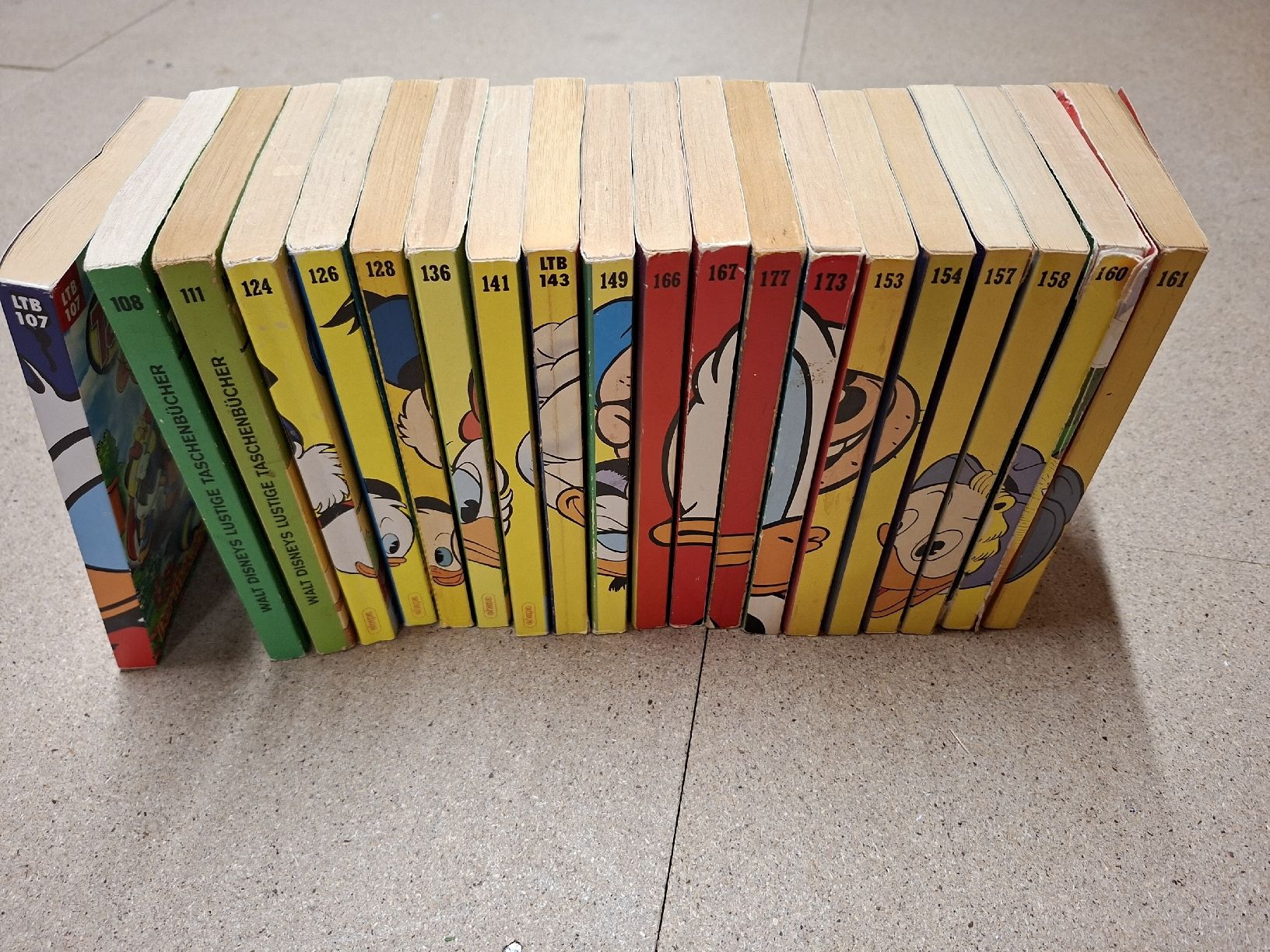 BD: Sammlung Walt Disney Taschenbücher – D'occasion à Büsserach par Grenzstein