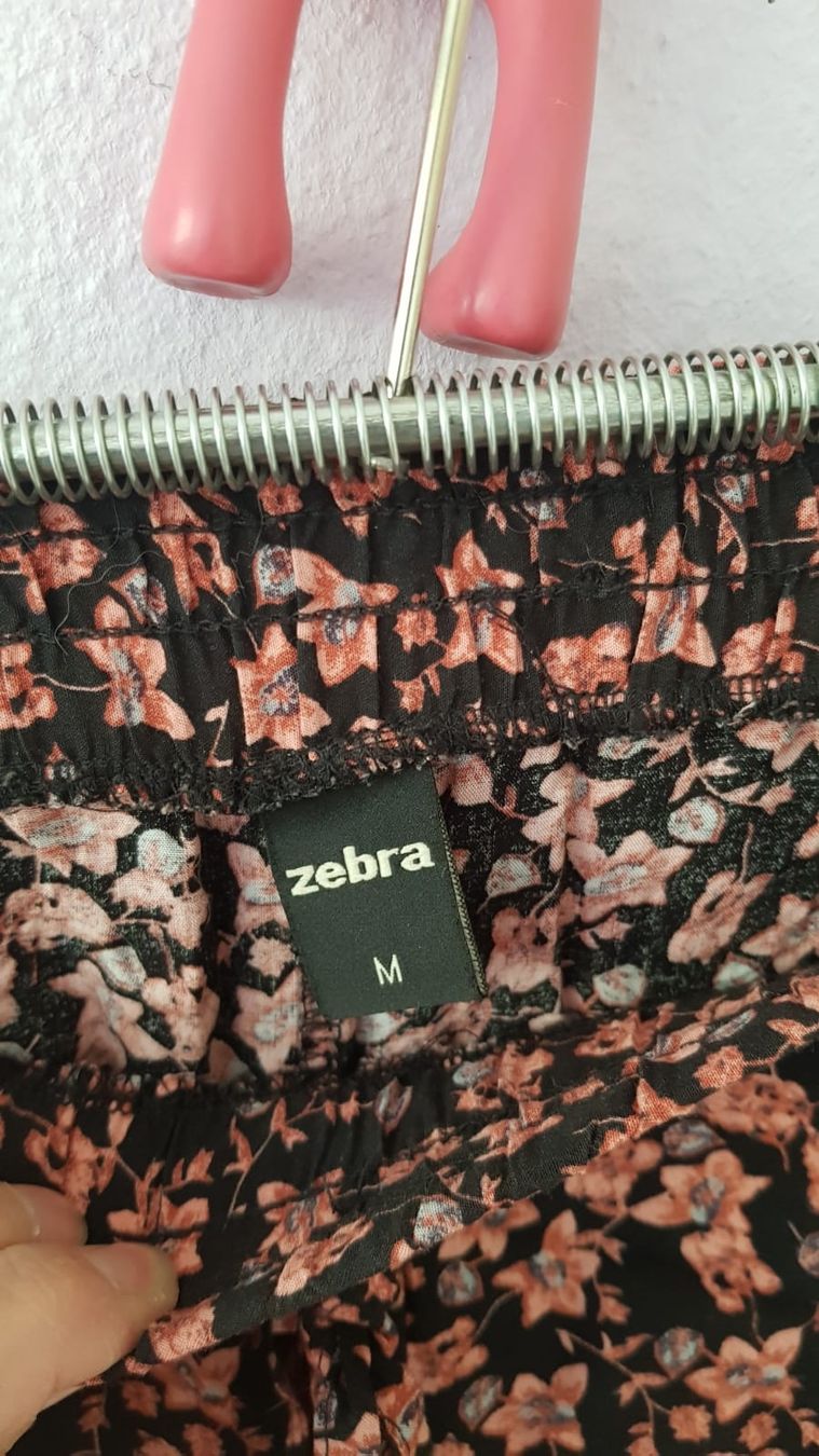 Zebra Pantaloni: Pantalon léger à fleurs ZEBRA, taille M – Nuovo (secondo la descrizione) da Versoix venduto da aline_b 2