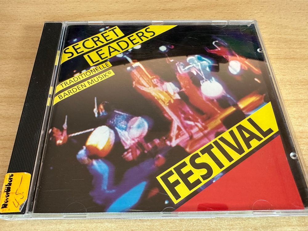 Secret Leaders – Festival (Gebraucht) in Rikon im Tösstal für CHF 16.5 ...