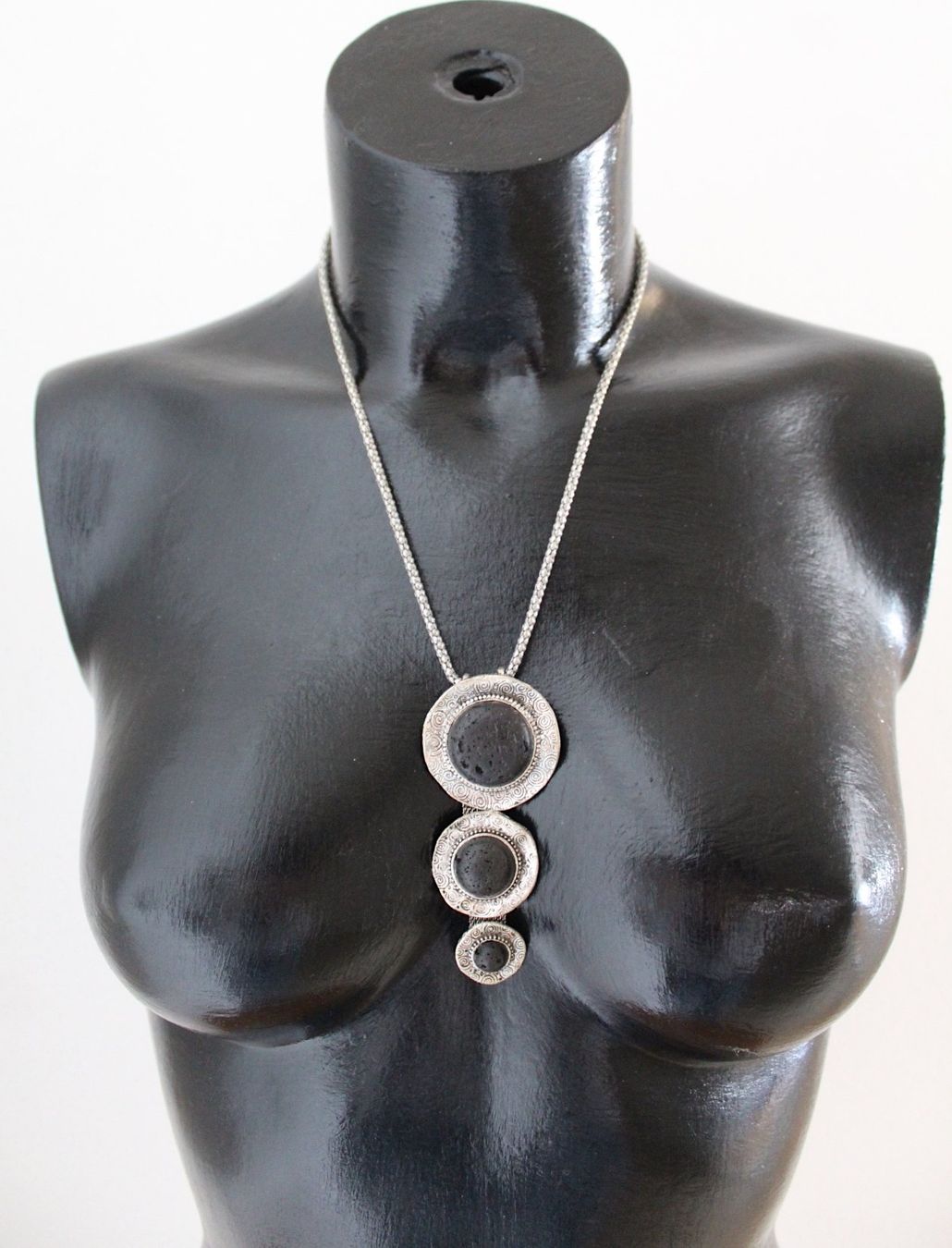 Catenine: Vintage Kette mit echten Steinen – Usato da Locarno venduto da madame-tus-sauds