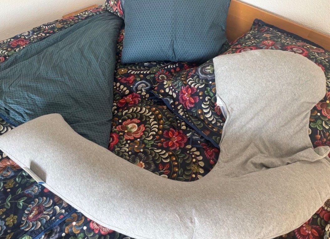 Cuscini: Pregnancy pillow Dreamgenii – Usato da Kilchberg ZH venduto da kku_pv69 7