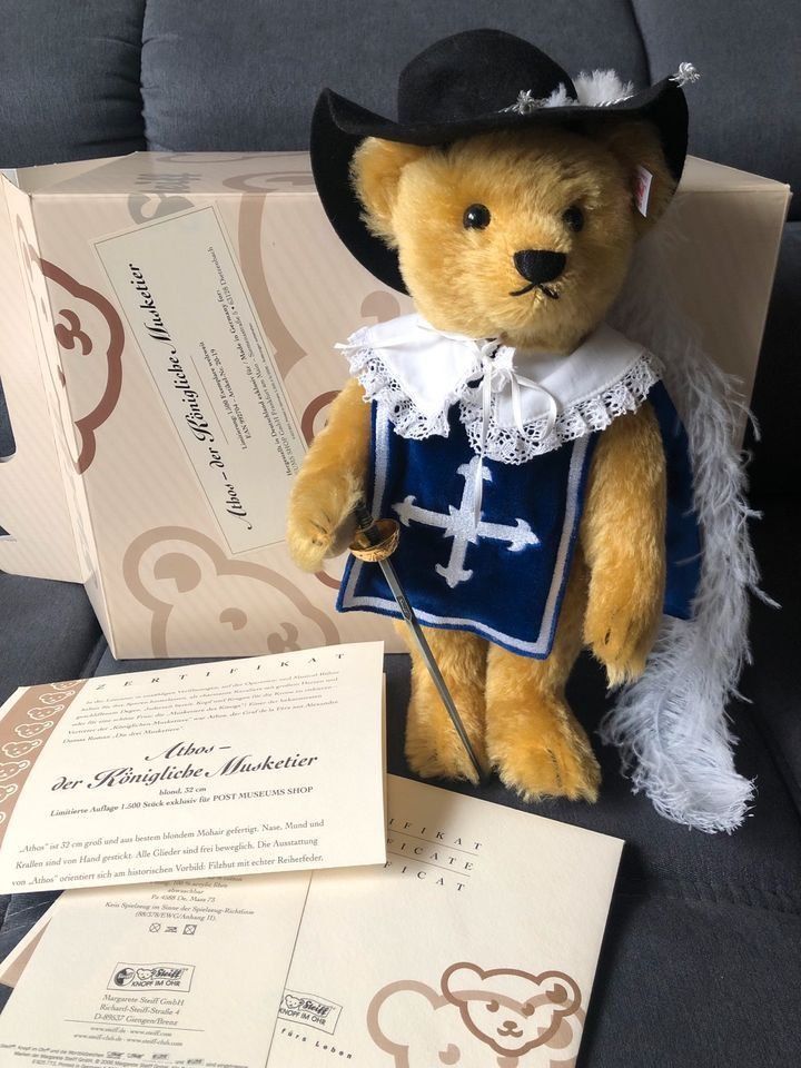 Steiff Giocattoli: 2006 Steiff "Athos - der Königliche Musketier" – Nuovo (secondo la descrizione) da Nendeln venduto da hgh_672q