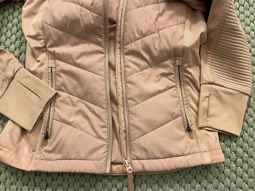 H&M Giacche & Cappotti: Sportjacke MOVE 12/14J – Usato da Wabern venduto da ricar4do 4