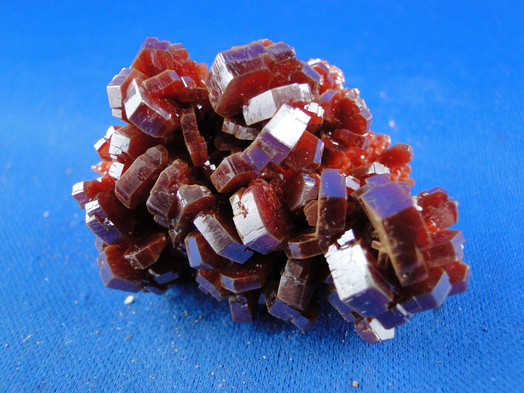 Mineralien & Heilsteine: Vanadinit – Gebraucht aus Schinznach Bad von Demerald 1