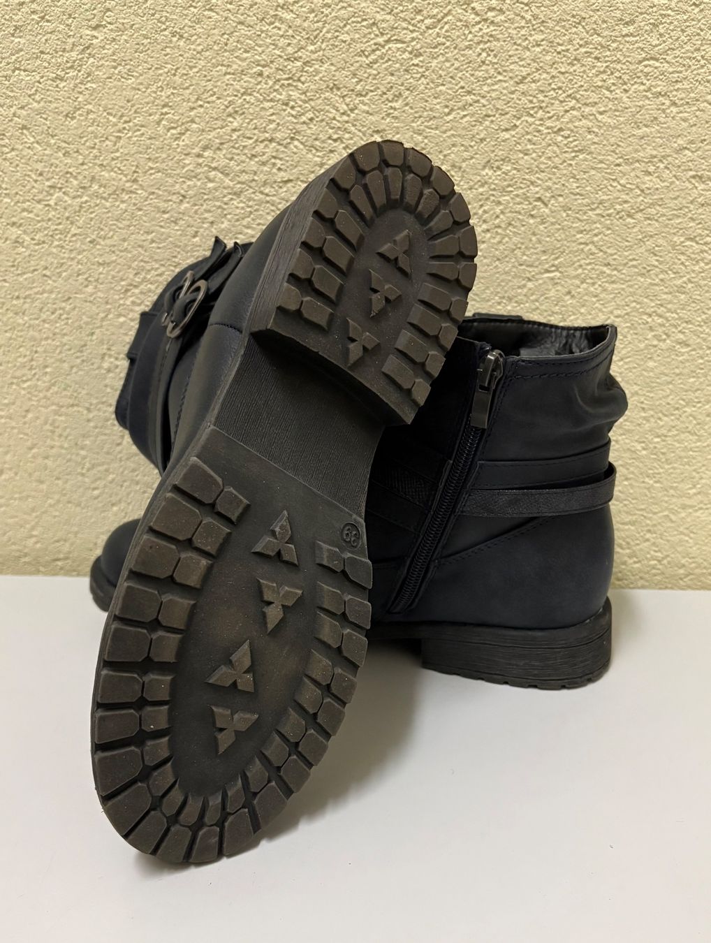 Scarpe da donna: Schuhe Gr.39 – Nuovo (secondo la descrizione) da Basel venduto da tif_m2h6 6