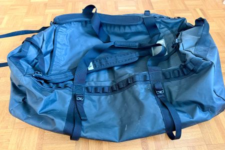 The North Face Duffel Bag XL- Robust f. Reisen & Sport 50...