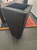 Grosser, Dunkelbrauner Rattan Pflanzenkasten, Top Zustand!