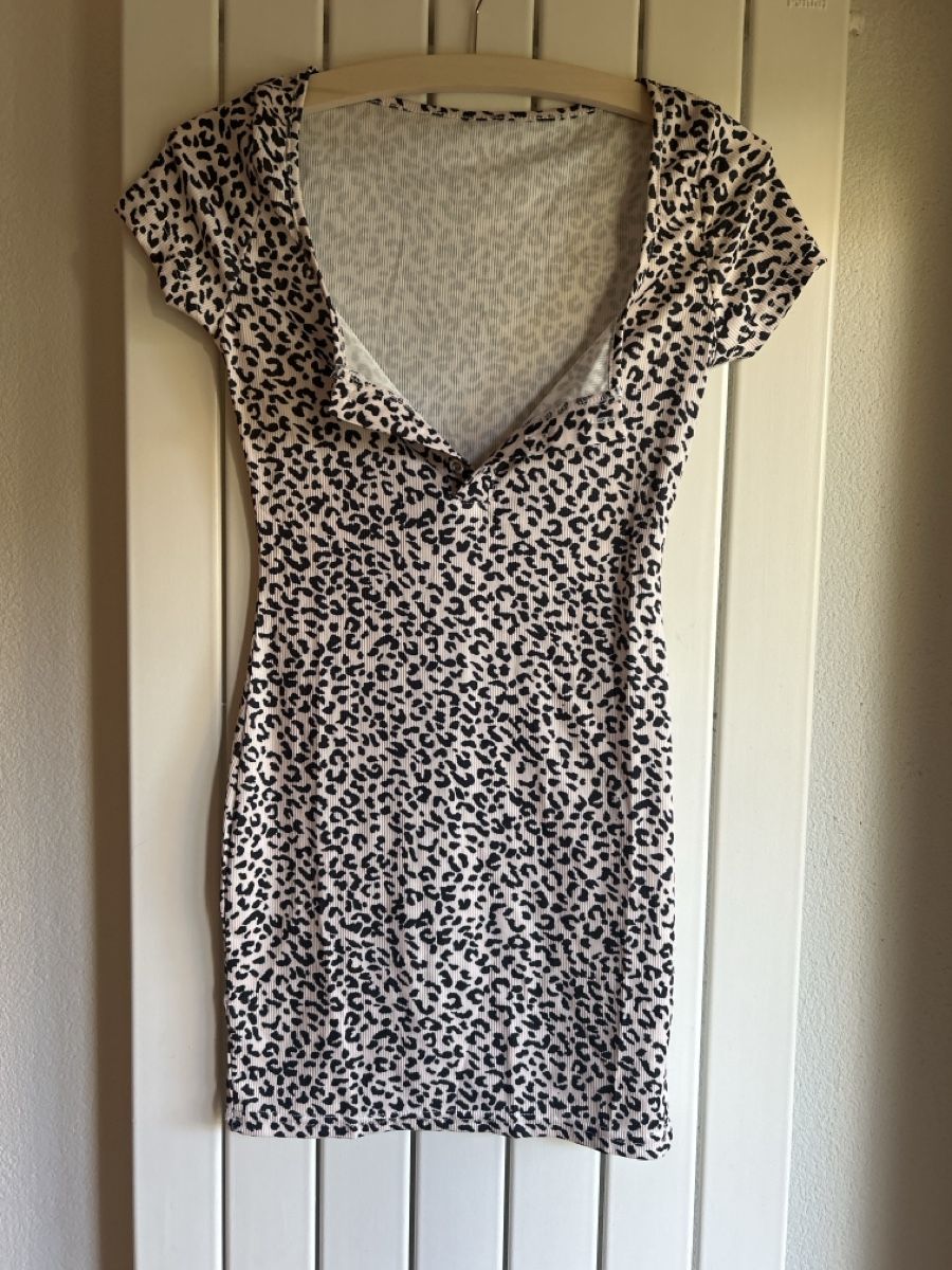 Kleider: 2 robes été XS – Gebraucht aus lausanne von Lilos77 1