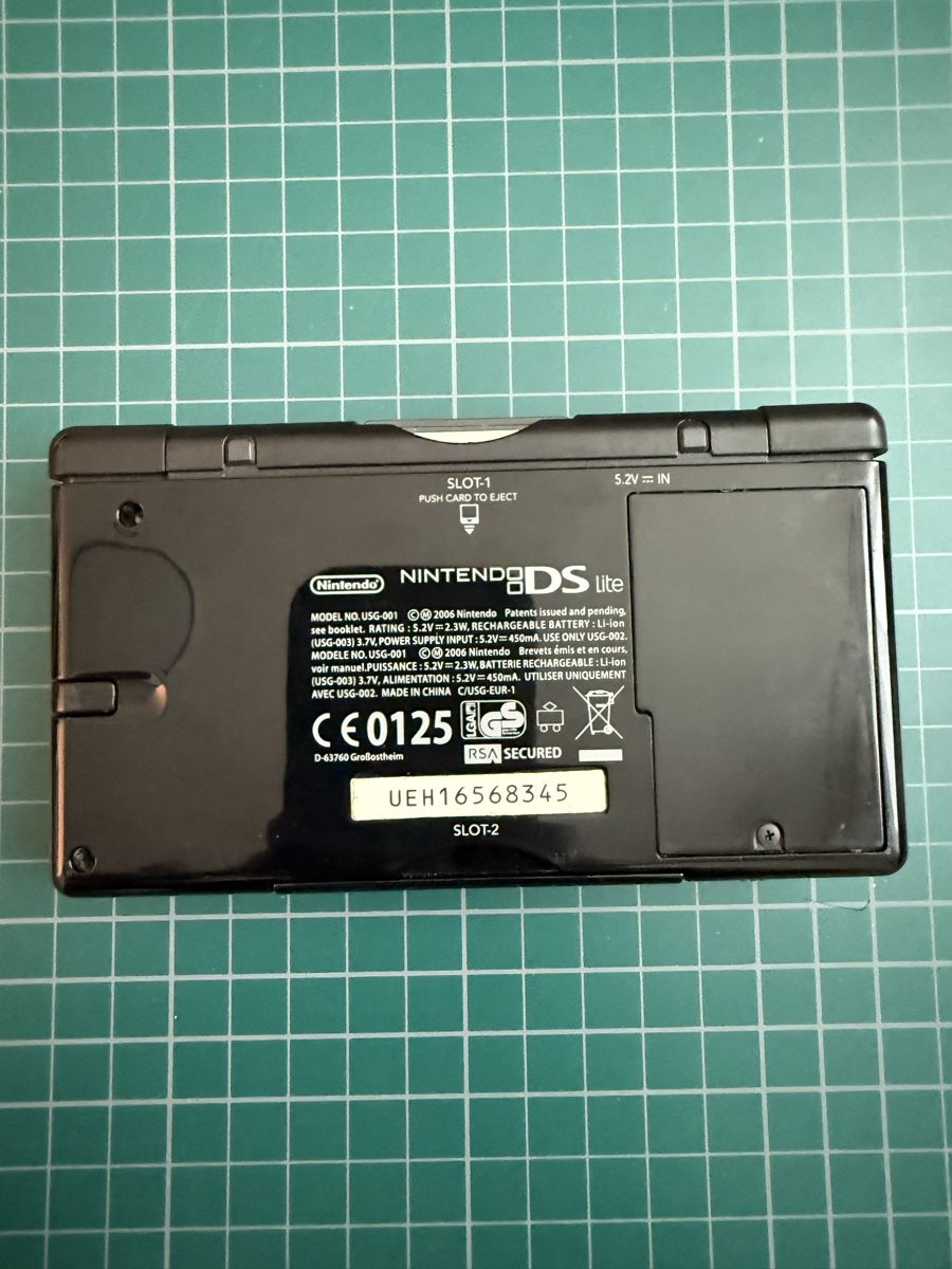 Nintendo Console: Nintendo DS Lite Schwarz mit 2 Spielen – Usato da Dottikon venduto da bend 5