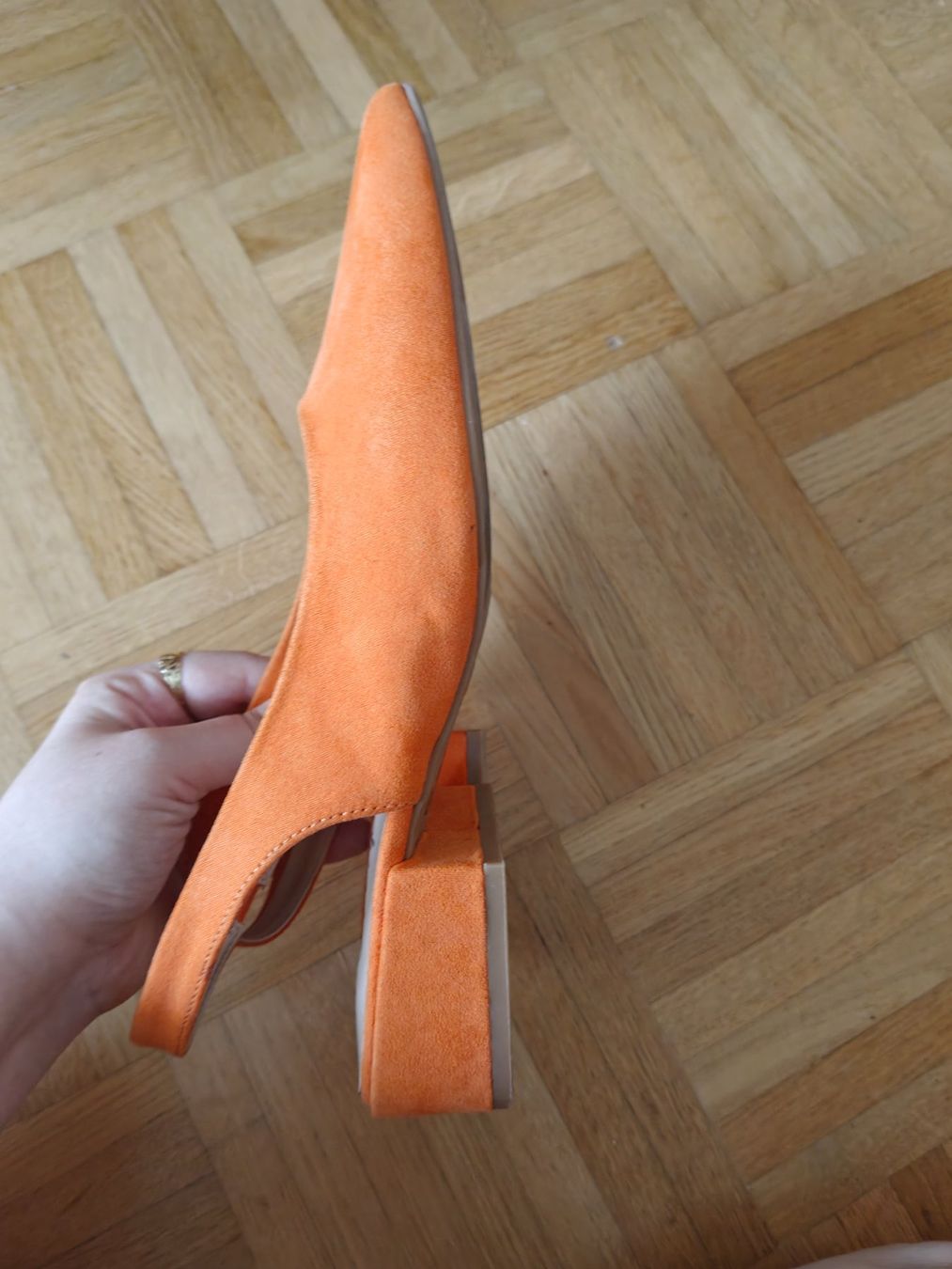 Scarpe da donna: Orangene Schuhe – Usato da Effretikon venduto da emm_yl5m 1