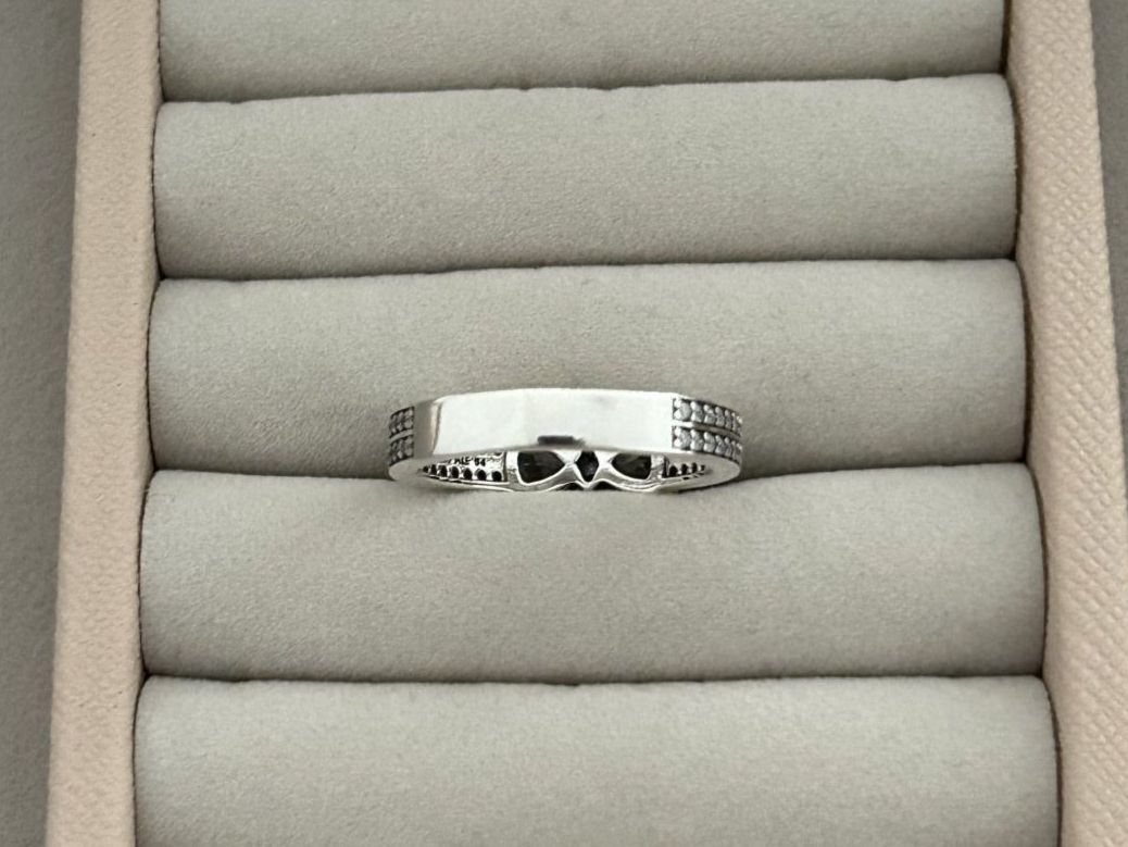 Pandora Anelli: Original Pandora Funkelnde Schleife Doppelreihiger Ring – Usato da Rheinfelden venduto da Boutique_Luxe 2