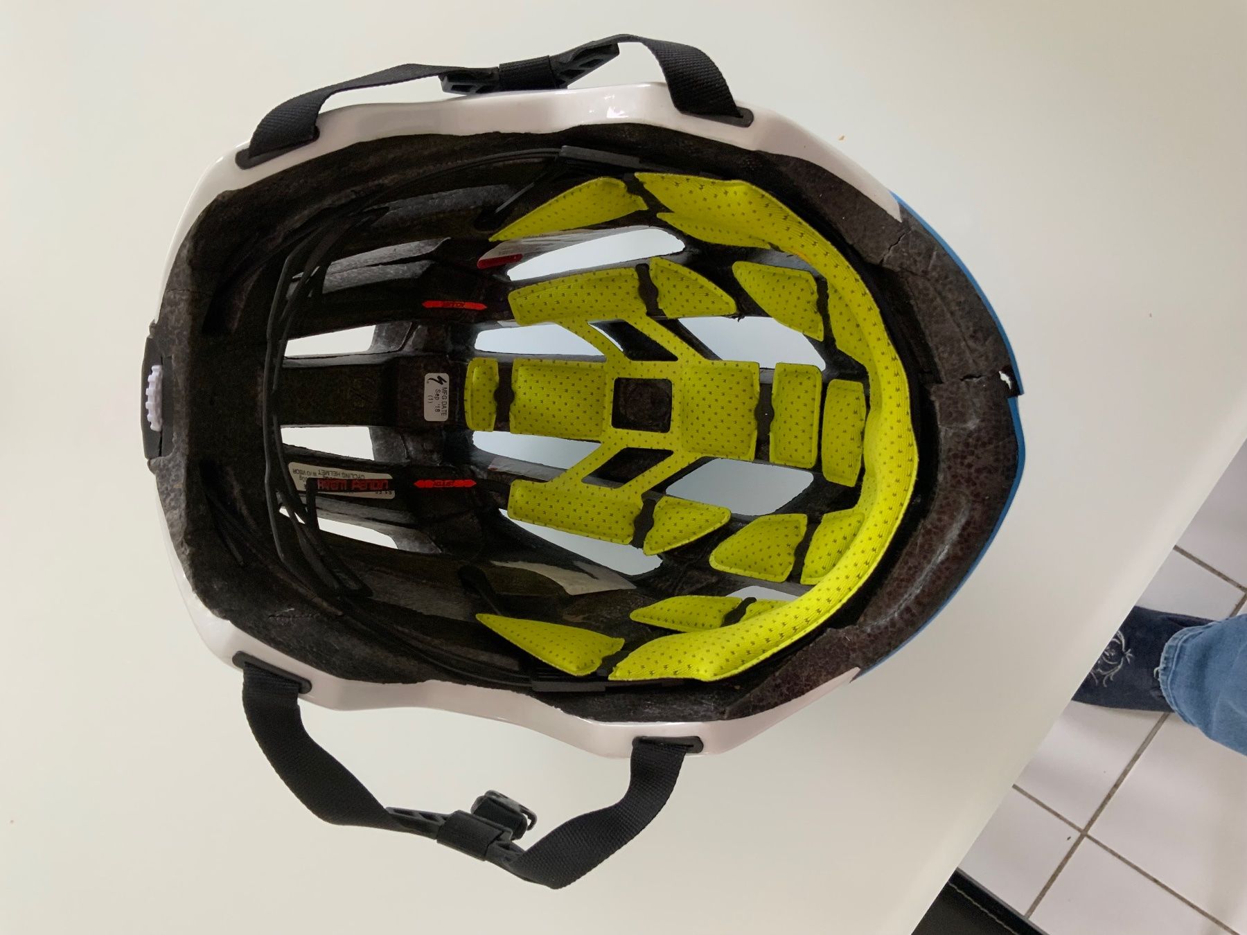 Specialized Helme: Kinder velo helm von Specialized, gr. S 51-56cm – Gebraucht aus Egg b. Zürich von SeriousPlayCH 1