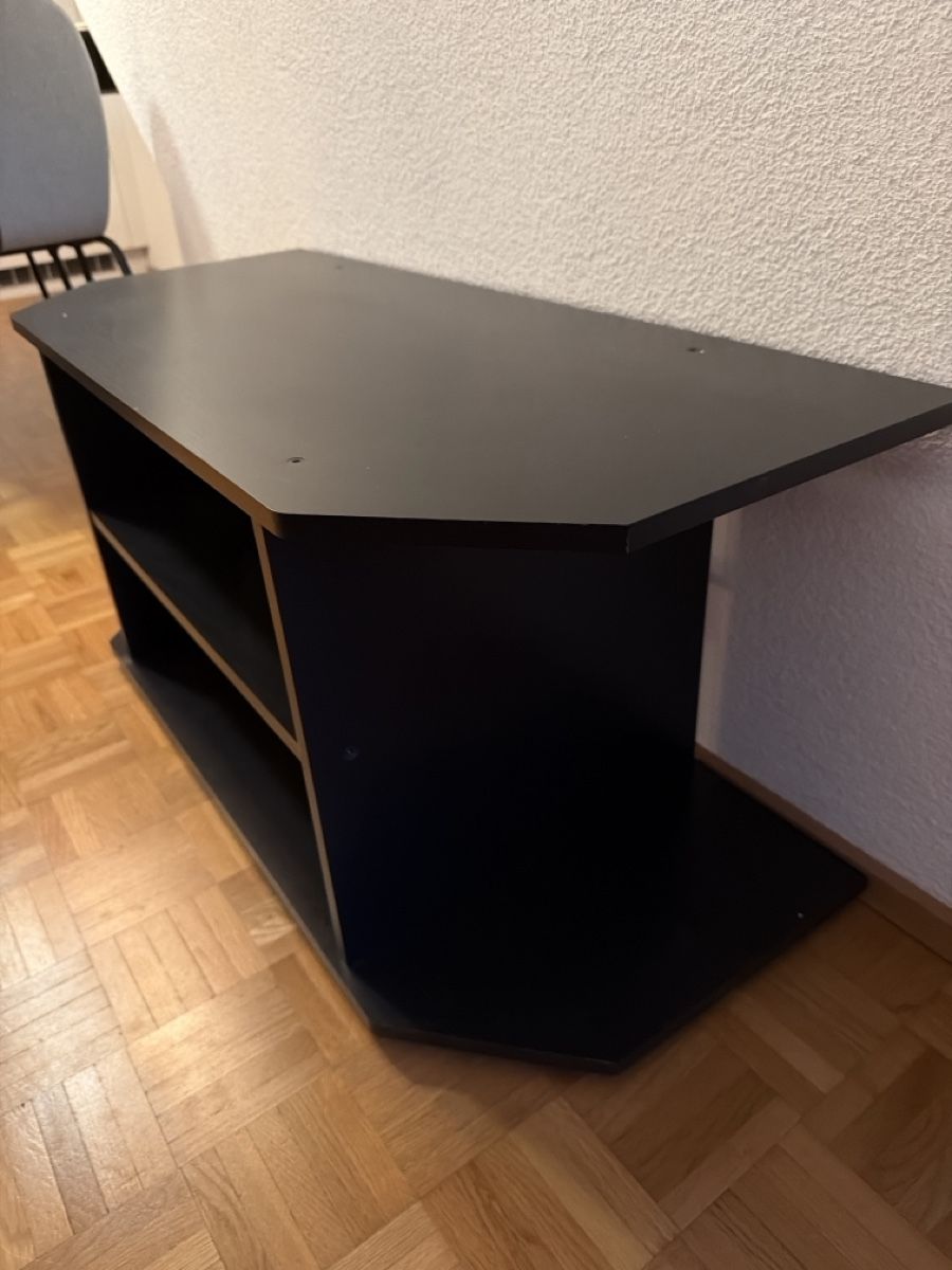Mobili TV: Kleiner schwarzer TV Möbel – Usato da Winterthur venduto da Alex373 2