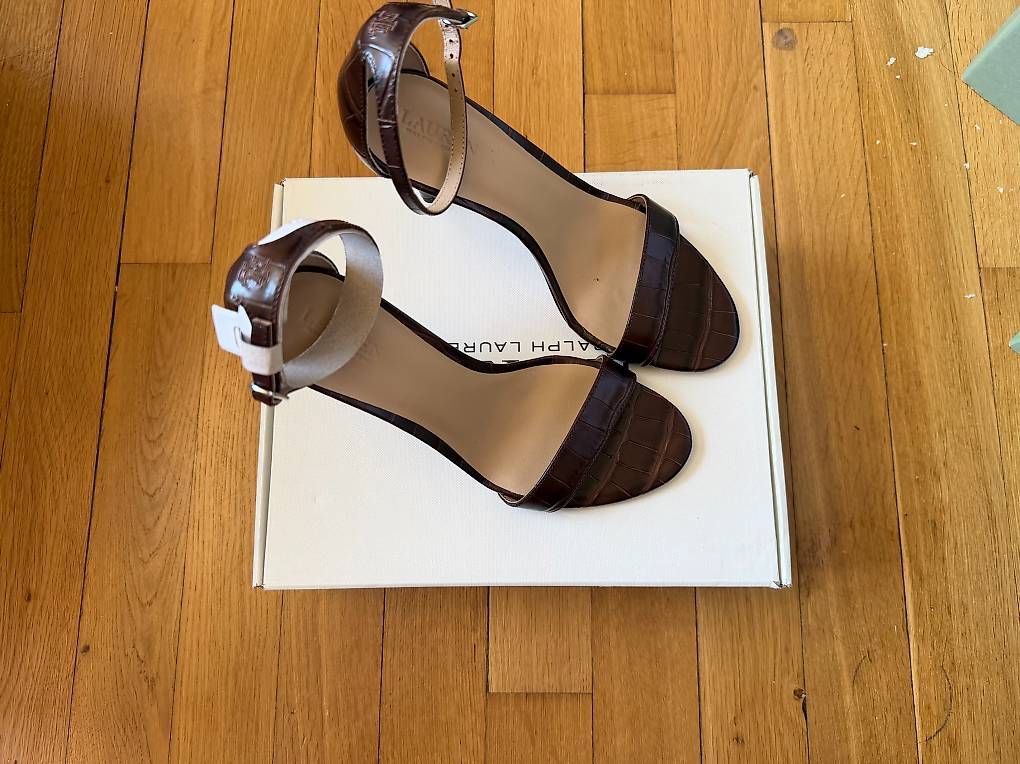 Damenschuhe: Ralph Lauren leather heels size 38  – Gebraucht aus Zürich von ioa_75n8 1